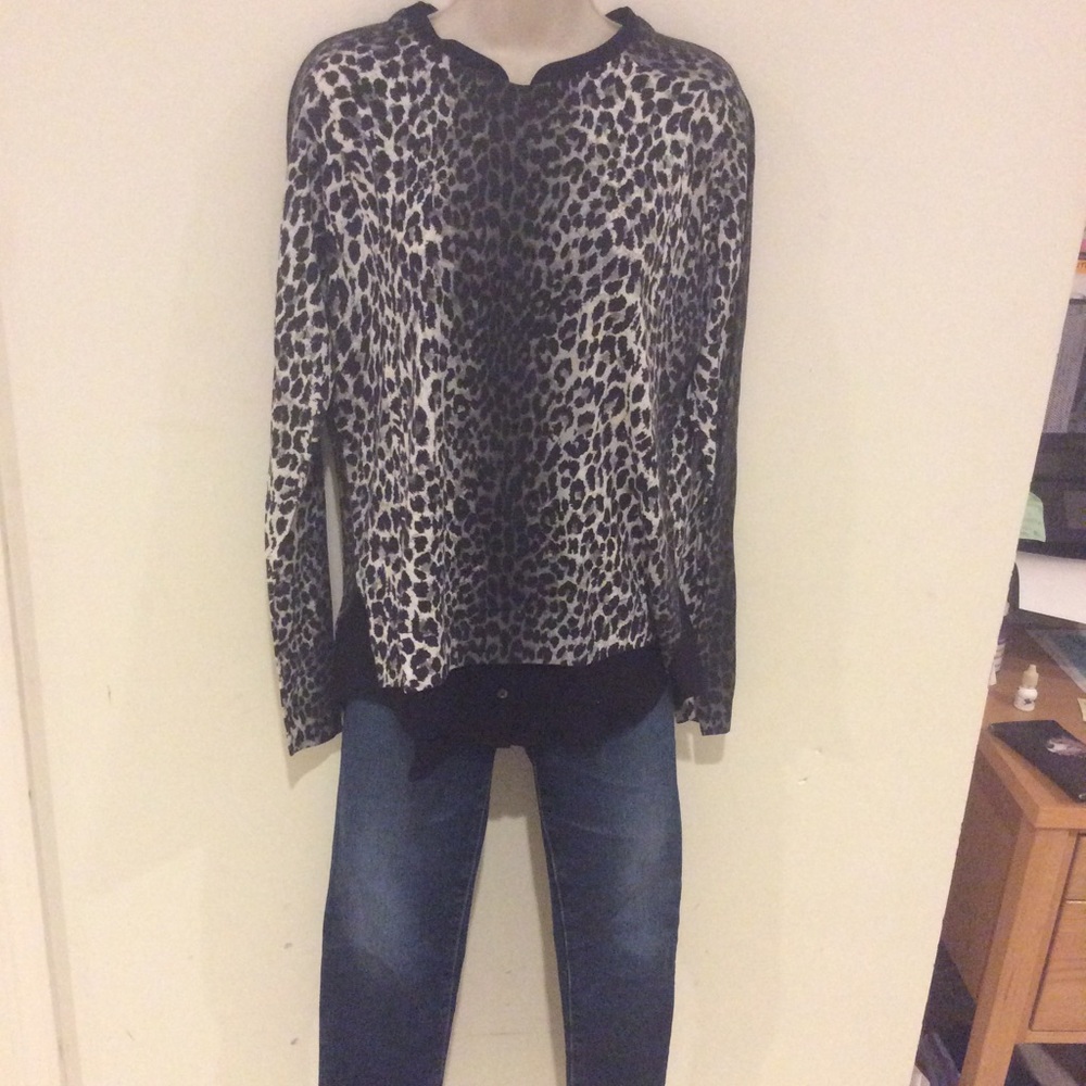 Leopard skin pattern top